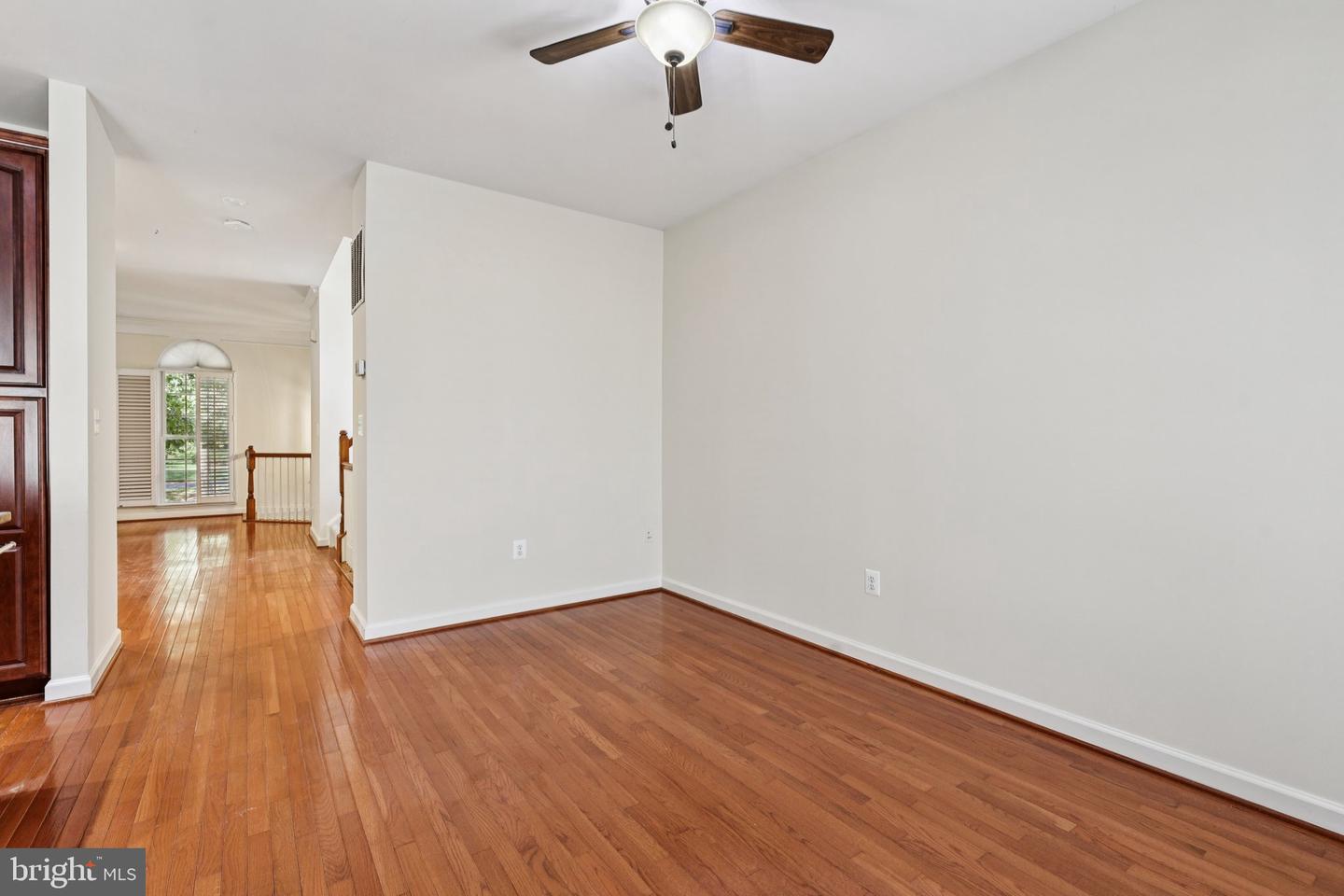 4227 UPPER PARK DR, FAIRFAX, Virginia 22030, 3 Bedrooms Bedrooms, ,3 BathroomsBathrooms,Residential,For sale,4227 UPPER PARK DR,VAFX2259044 MLS # VAFX2259044