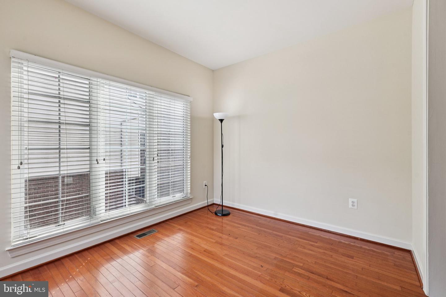 4227 UPPER PARK DR, FAIRFAX, Virginia 22030, 3 Bedrooms Bedrooms, ,3 BathroomsBathrooms,Residential,For sale,4227 UPPER PARK DR,VAFX2259044 MLS # VAFX2259044