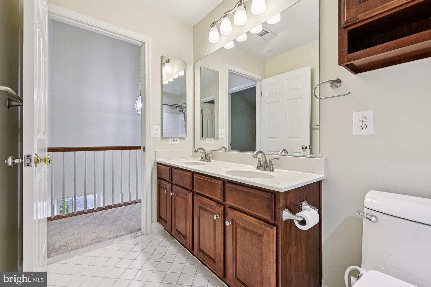 4227 UPPER PARK DR, FAIRFAX, Virginia 22030, 3 Bedrooms Bedrooms, ,3 BathroomsBathrooms,Residential,For sale,4227 UPPER PARK DR,VAFX2259044 MLS # VAFX2259044