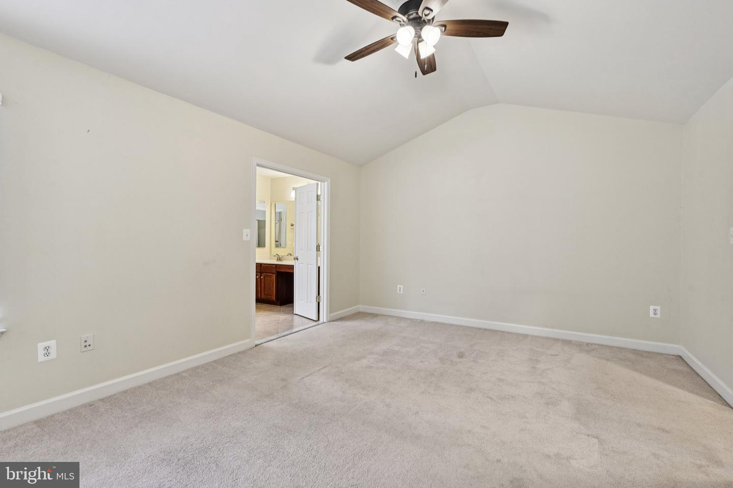 4227 UPPER PARK DR, FAIRFAX, Virginia 22030, 3 Bedrooms Bedrooms, ,3 BathroomsBathrooms,Residential,For sale,4227 UPPER PARK DR,VAFX2259044 MLS # VAFX2259044