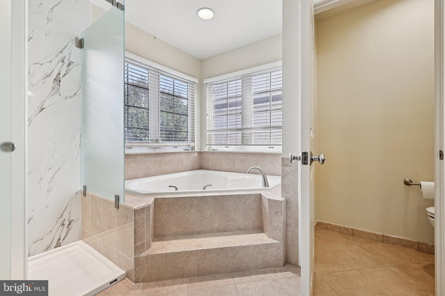 4227 UPPER PARK DR, FAIRFAX, Virginia 22030, 3 Bedrooms Bedrooms, ,3 BathroomsBathrooms,Residential,For sale,4227 UPPER PARK DR,VAFX2259044 MLS # VAFX2259044