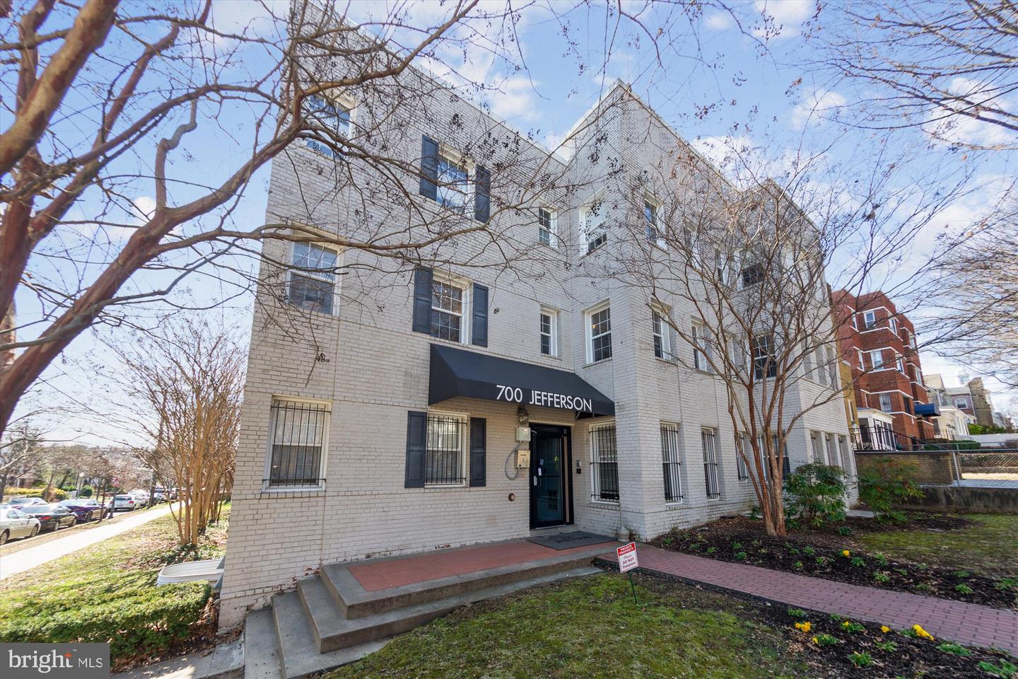 700 JEFFERSON ST NW #201, WASHINGTON, District Of Columbia 20011, 1 Bedroom Bedrooms, ,1 BathroomBathrooms,Residential,For sale,700 JEFFERSON ST NW #201,DCDC2213750 MLS # DCDC2213750
