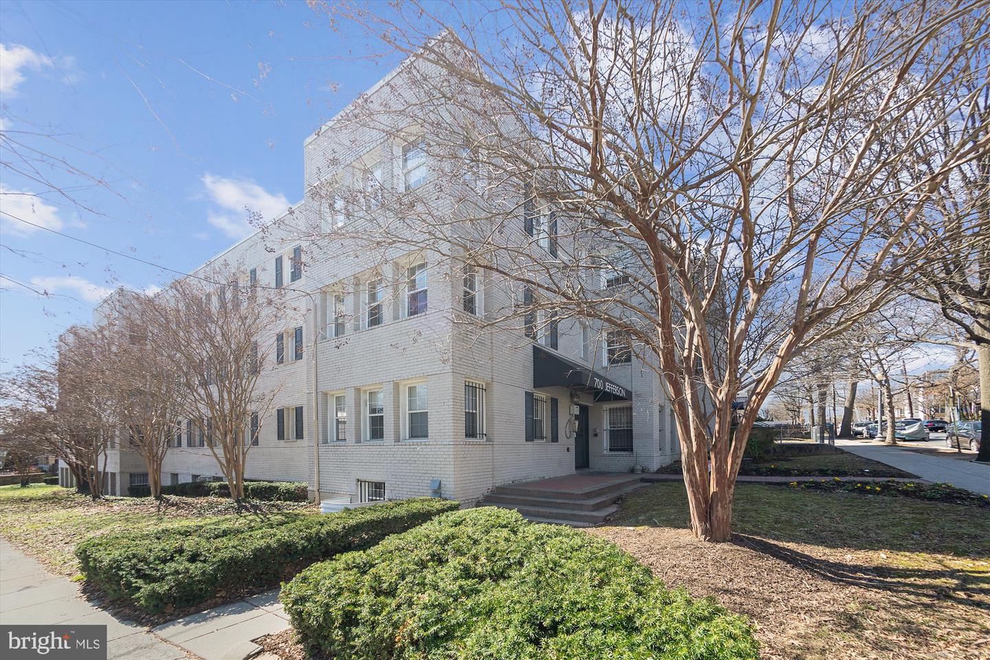 700 JEFFERSON ST NW #201, WASHINGTON, District Of Columbia 20011, 1 Bedroom Bedrooms, ,1 BathroomBathrooms,Residential,For sale,700 JEFFERSON ST NW #201,DCDC2213750 MLS # DCDC2213750