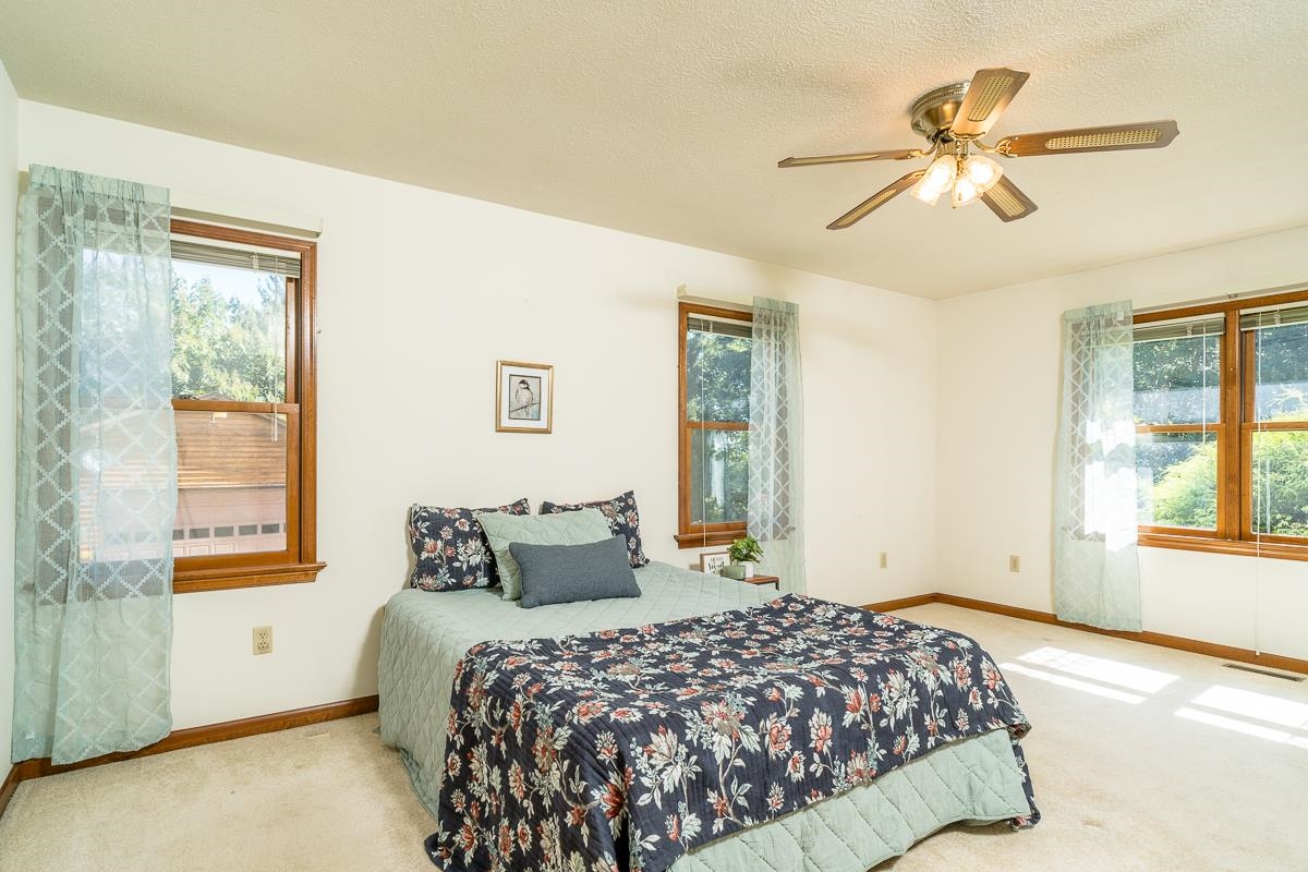 173 RIDGETOP DR, WEYERS CAVE, Virginia 24486, 3 Bedrooms Bedrooms, ,3 BathroomsBathrooms,Residential,173 RIDGETOP DR,668498 MLS # 668498