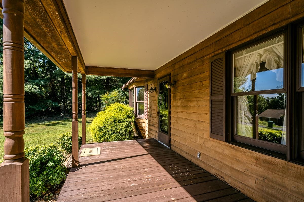 173 RIDGETOP DR, WEYERS CAVE, Virginia 24486, 3 Bedrooms Bedrooms, ,3 BathroomsBathrooms,Residential,173 RIDGETOP DR,668498 MLS # 668498