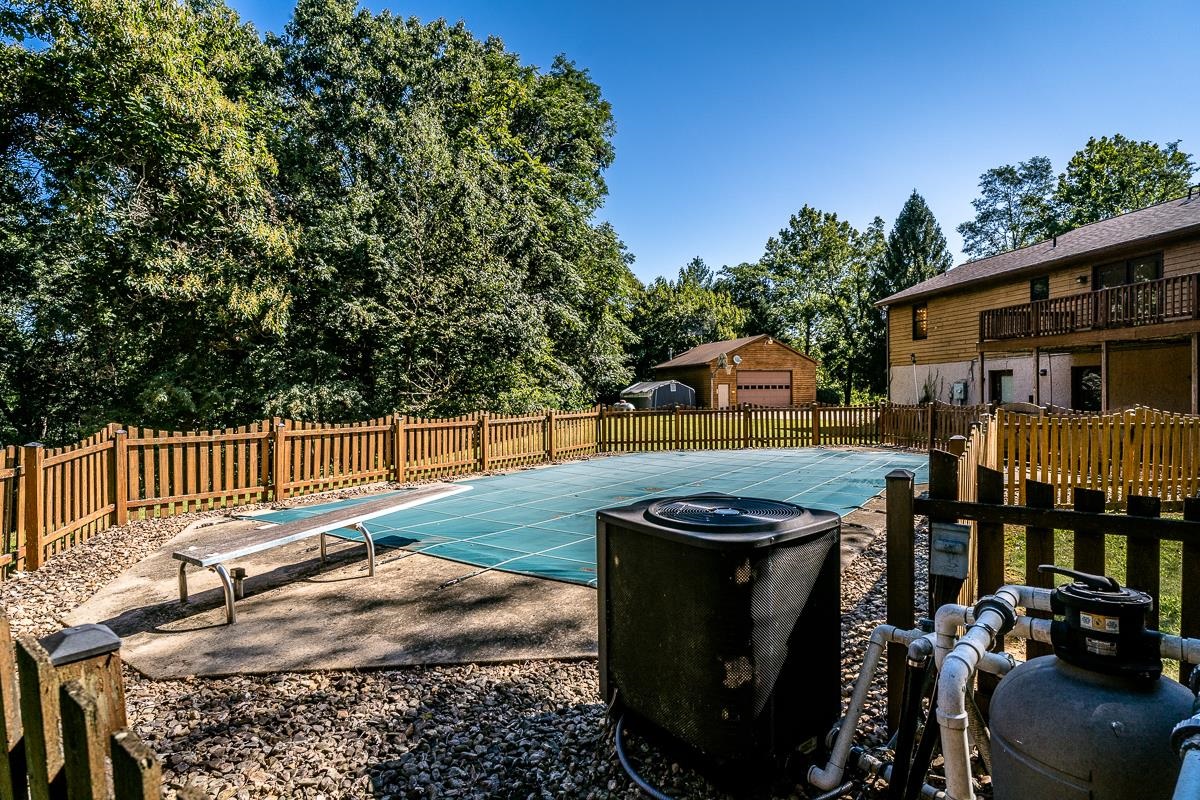 173 RIDGETOP DR, WEYERS CAVE, Virginia 24486, 3 Bedrooms Bedrooms, ,3 BathroomsBathrooms,Residential,173 RIDGETOP DR,668498 MLS # 668498