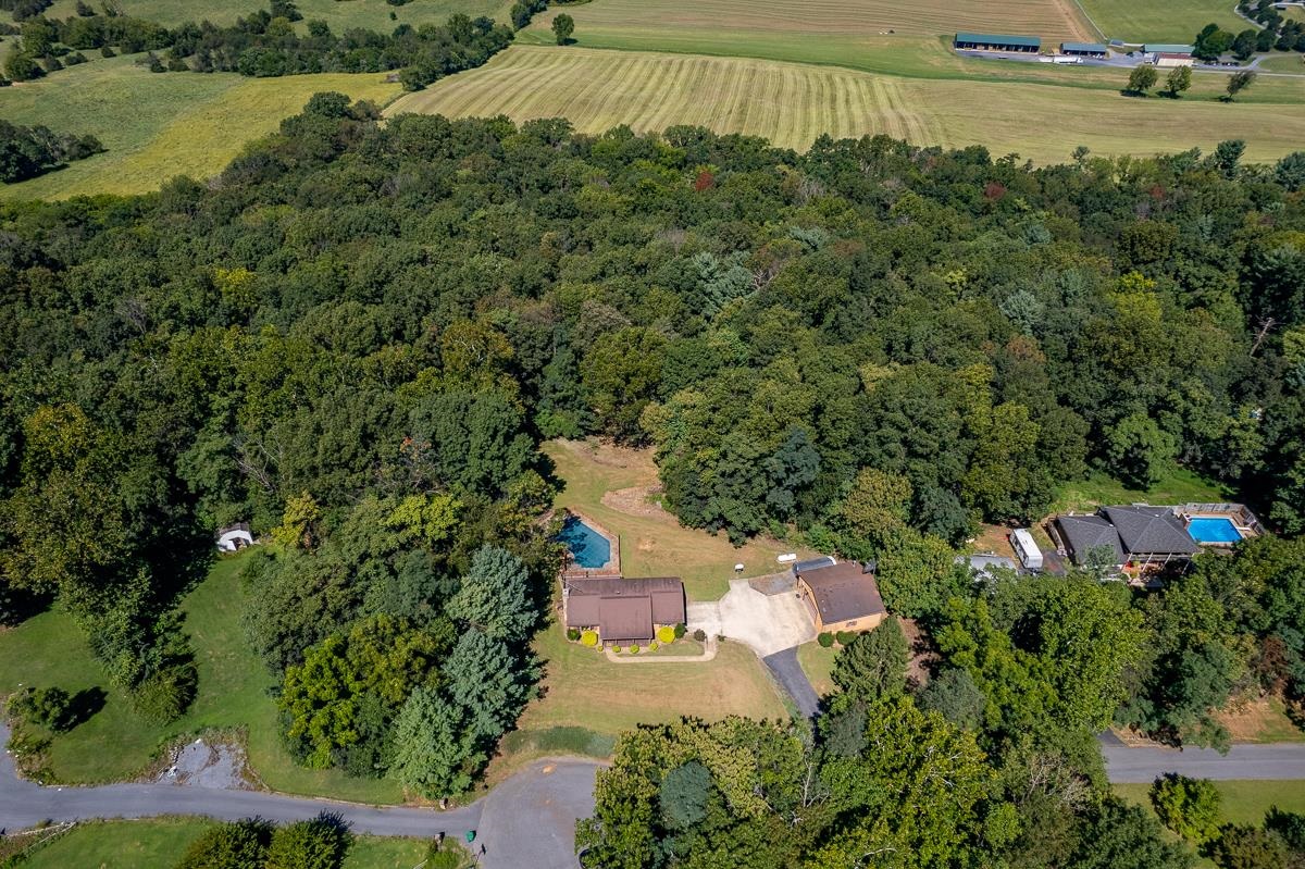 173 RIDGETOP DR, WEYERS CAVE, Virginia 24486, 3 Bedrooms Bedrooms, ,3 BathroomsBathrooms,Residential,173 RIDGETOP DR,668498 MLS # 668498