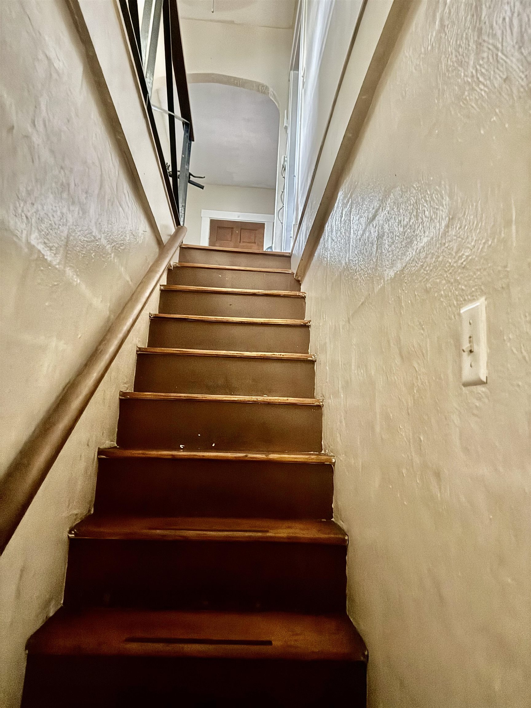 763 N AUGUSTA AVE, WAYNESBORO, Virginia 22980, 2 Bedrooms Bedrooms, ,1 BathroomBathrooms,Residential,763 N AUGUSTA AVE,668503 MLS # 668503