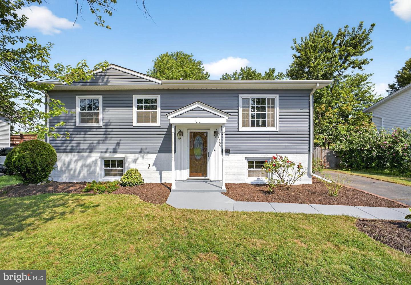 705 S BIRCH ST, STERLING, Virginia 20164, 5 Bedrooms Bedrooms, ,2 BathroomsBathrooms,Residential,For sale,705 S BIRCH ST,VALO2104030 MLS # VALO2104030