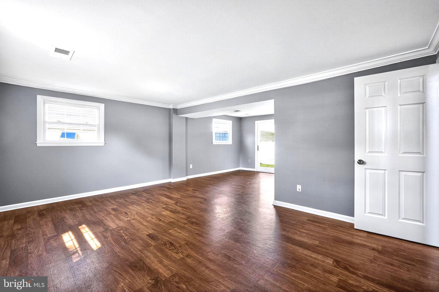 705 S BIRCH ST, STERLING, Virginia 20164, 5 Bedrooms Bedrooms, ,2 BathroomsBathrooms,Residential,For sale,705 S BIRCH ST,VALO2104030 MLS # VALO2104030