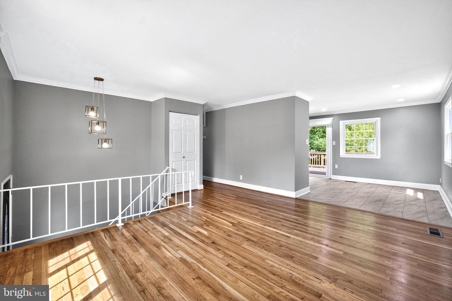 705 S BIRCH ST, STERLING, Virginia 20164, 5 Bedrooms Bedrooms, ,2 BathroomsBathrooms,Residential,For sale,705 S BIRCH ST,VALO2104030 MLS # VALO2104030