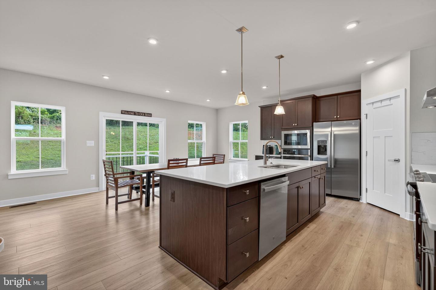 9427 BLUE JAY CT, WARRENTON, Virginia 20187, 6 Bedrooms Bedrooms, ,5 BathroomsBathrooms,Residential,For sale,9427 BLUE JAY CT,VAFQ2017916 MLS # VAFQ2017916