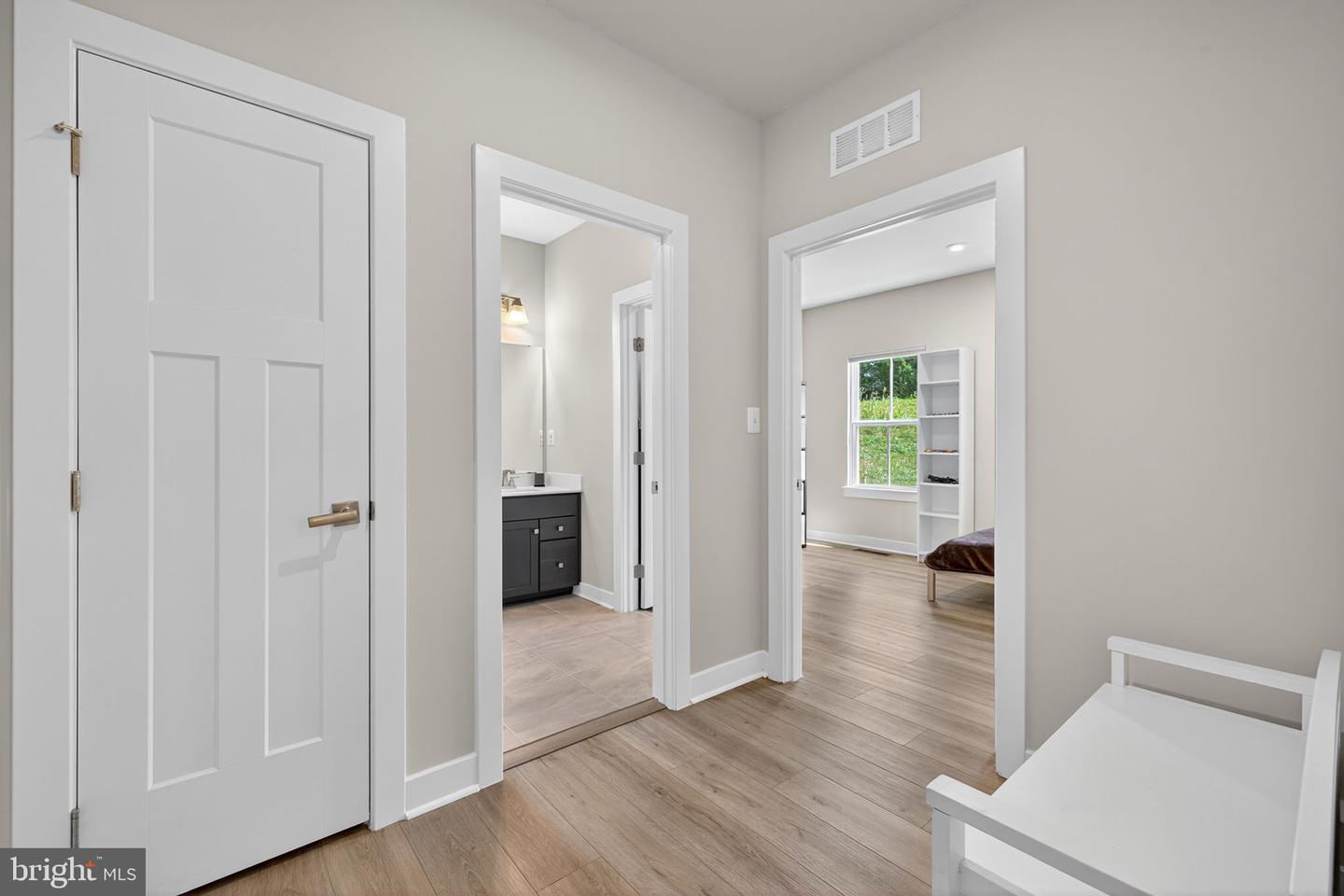 9427 BLUE JAY CT, WARRENTON, Virginia 20187, 6 Bedrooms Bedrooms, ,5 BathroomsBathrooms,Residential,For sale,9427 BLUE JAY CT,VAFQ2017916 MLS # VAFQ2017916