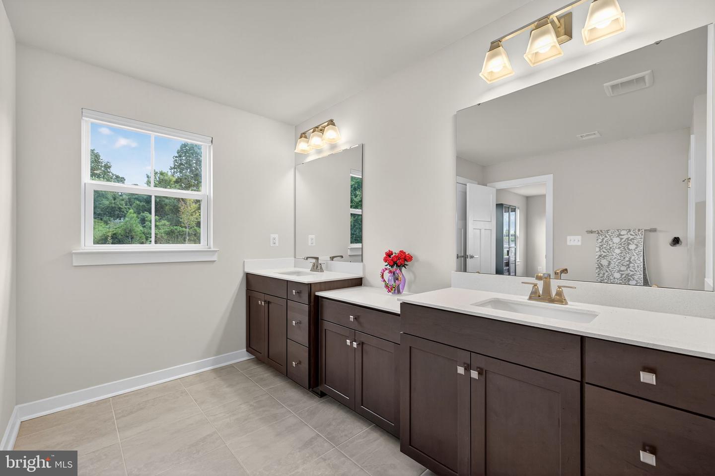 9427 BLUE JAY CT, WARRENTON, Virginia 20187, 6 Bedrooms Bedrooms, ,5 BathroomsBathrooms,Residential,For sale,9427 BLUE JAY CT,VAFQ2017916 MLS # VAFQ2017916