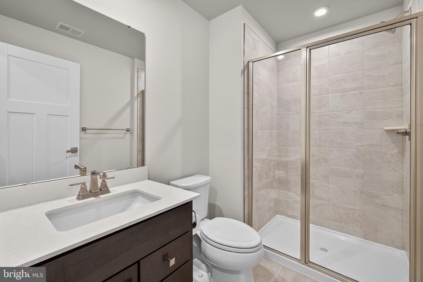 9427 BLUE JAY CT, WARRENTON, Virginia 20187, 6 Bedrooms Bedrooms, ,5 BathroomsBathrooms,Residential,For sale,9427 BLUE JAY CT,VAFQ2017916 MLS # VAFQ2017916