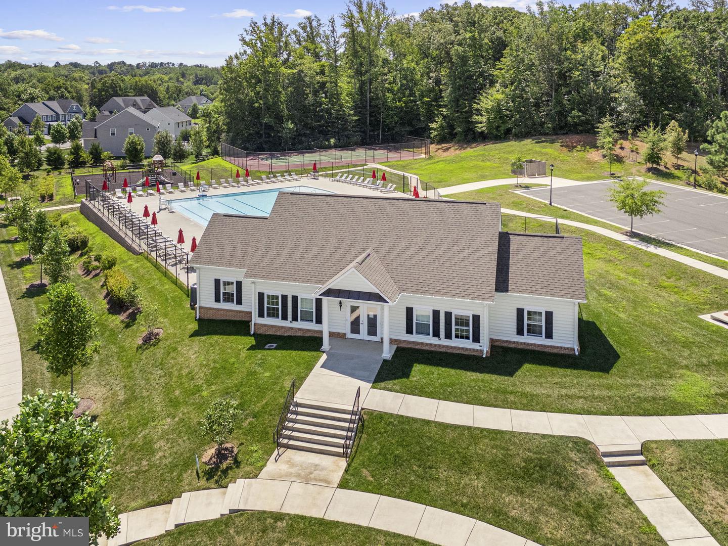 9427 BLUE JAY CT, WARRENTON, Virginia 20187, 6 Bedrooms Bedrooms, ,5 BathroomsBathrooms,Residential,For sale,9427 BLUE JAY CT,VAFQ2017916 MLS # VAFQ2017916