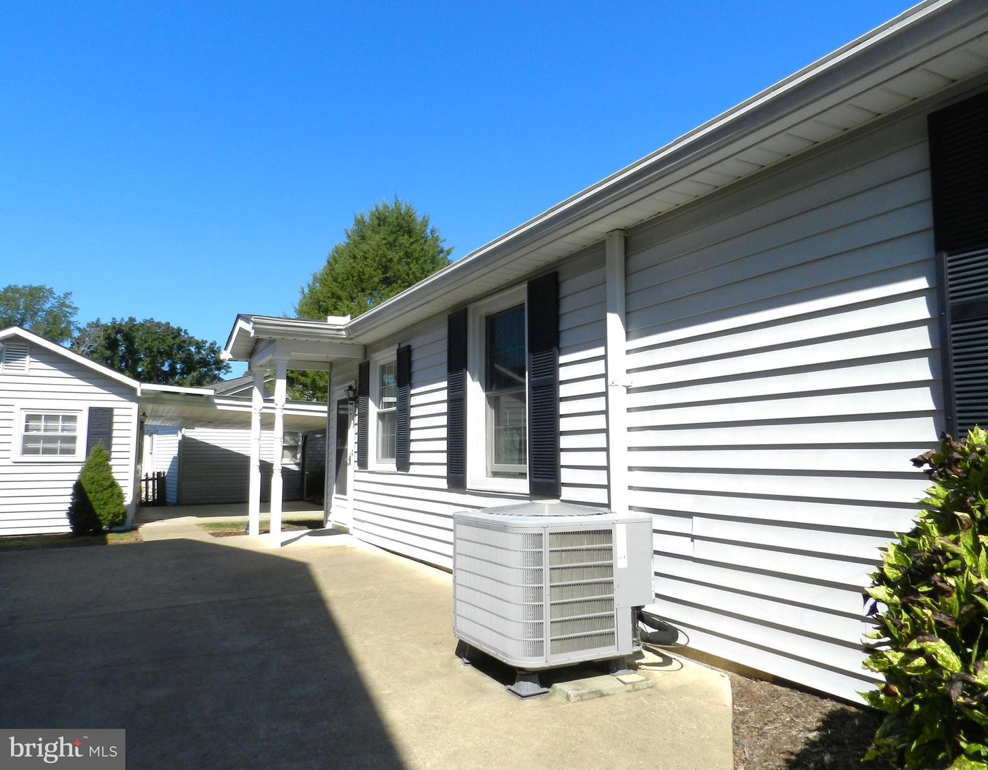 6134 8TH ST, KING GEORGE, Virginia 22485, 4 Bedrooms Bedrooms, ,3 BathroomsBathrooms,Residential,For sale,6134 8TH ST,VAKG2006872 MLS # VAKG2006872