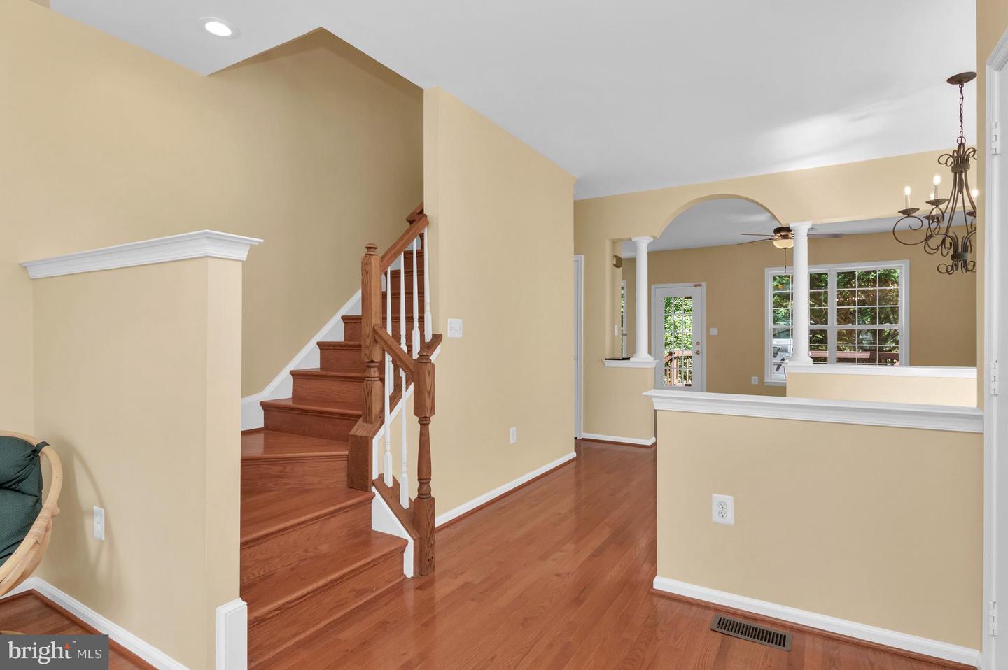 16550 RESERVOIR LOOP, DUMFRIES, Virginia 22026, 3 Bedrooms Bedrooms, 6 Rooms Rooms,2 BathroomsBathrooms,Residential,For sale,16550 RESERVOIR LOOP,VAPW2101456 MLS # VAPW2101456