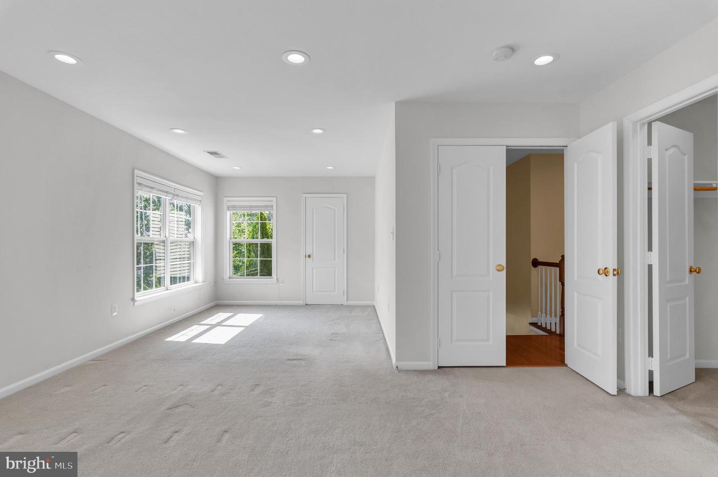 16550 RESERVOIR LOOP, DUMFRIES, Virginia 22026, 3 Bedrooms Bedrooms, 6 Rooms Rooms,2 BathroomsBathrooms,Residential,For sale,16550 RESERVOIR LOOP,VAPW2101456 MLS # VAPW2101456
