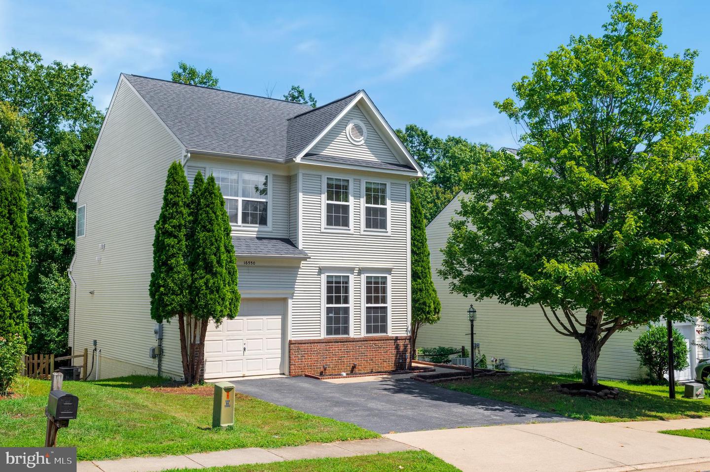 16550 RESERVOIR LOOP, DUMFRIES, Virginia 22026, 3 Bedrooms Bedrooms, 6 Rooms Rooms,2 BathroomsBathrooms,Residential,For sale,16550 RESERVOIR LOOP,VAPW2101456 MLS # VAPW2101456