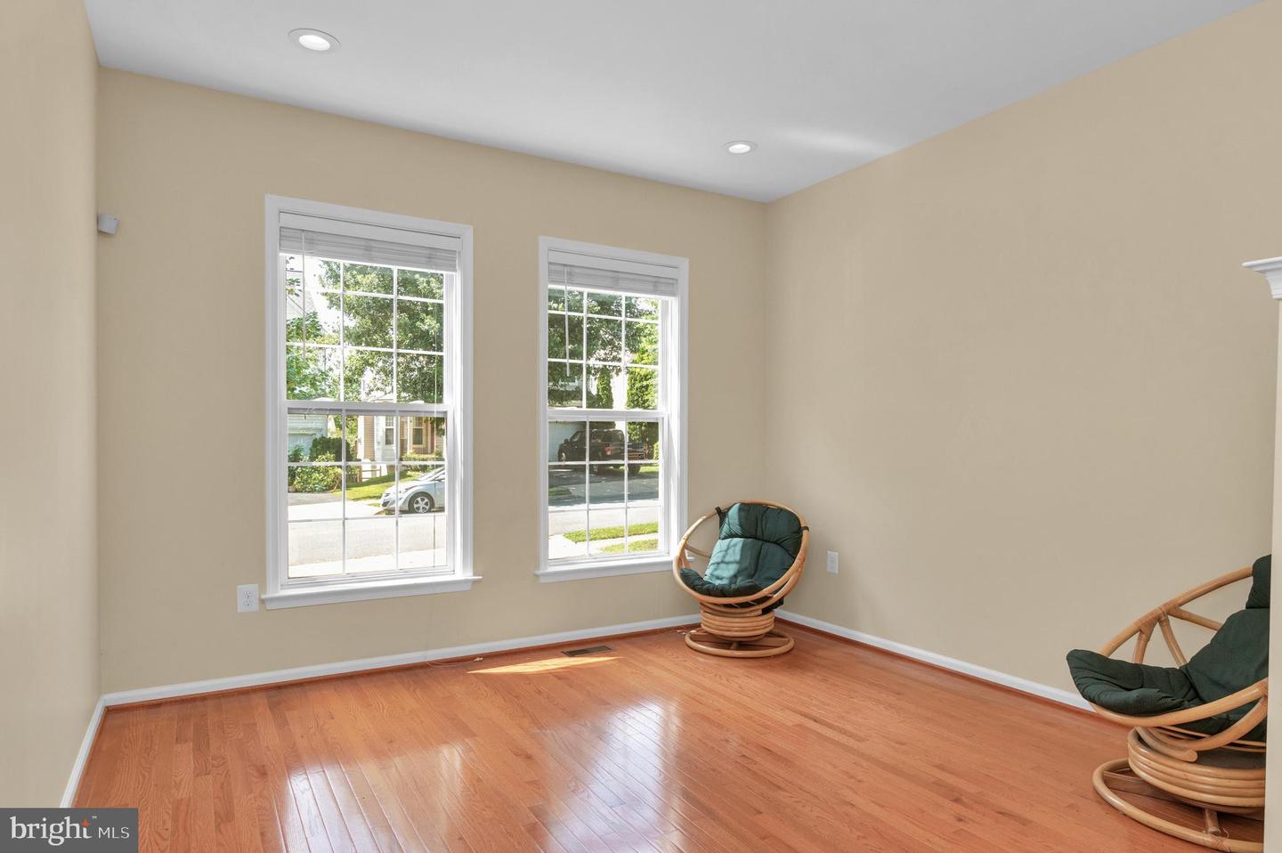 16550 RESERVOIR LOOP, DUMFRIES, Virginia 22026, 3 Bedrooms Bedrooms, 6 Rooms Rooms,2 BathroomsBathrooms,Residential,For sale,16550 RESERVOIR LOOP,VAPW2101456 MLS # VAPW2101456