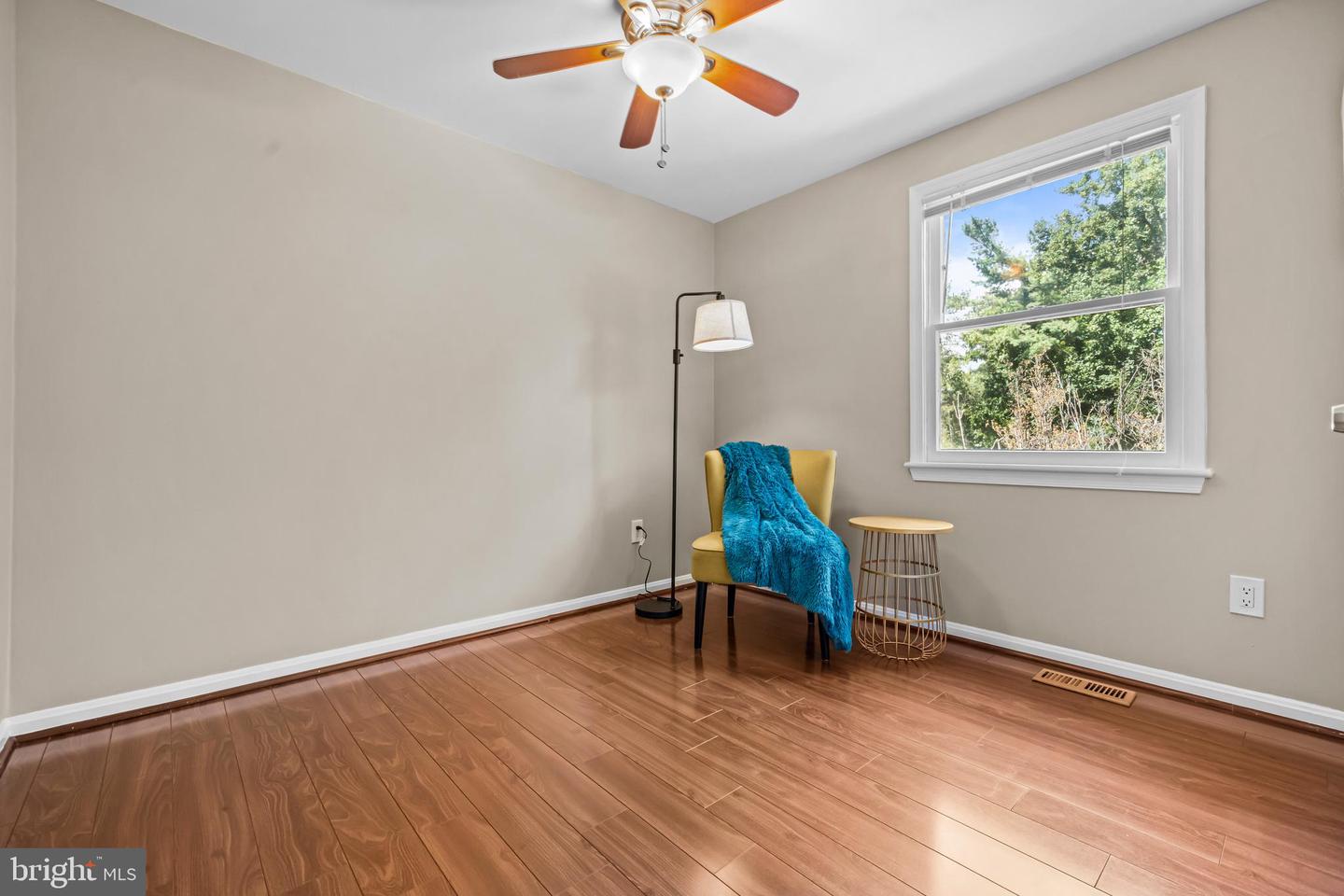 2952 OAKLEIGH LN, OAKTON, Virginia 22124, 3 Bedrooms Bedrooms, 7 Rooms Rooms,3 BathroomsBathrooms,Residential,For sale,2952 OAKLEIGH LN,VAFX2261272 MLS # VAFX2261272