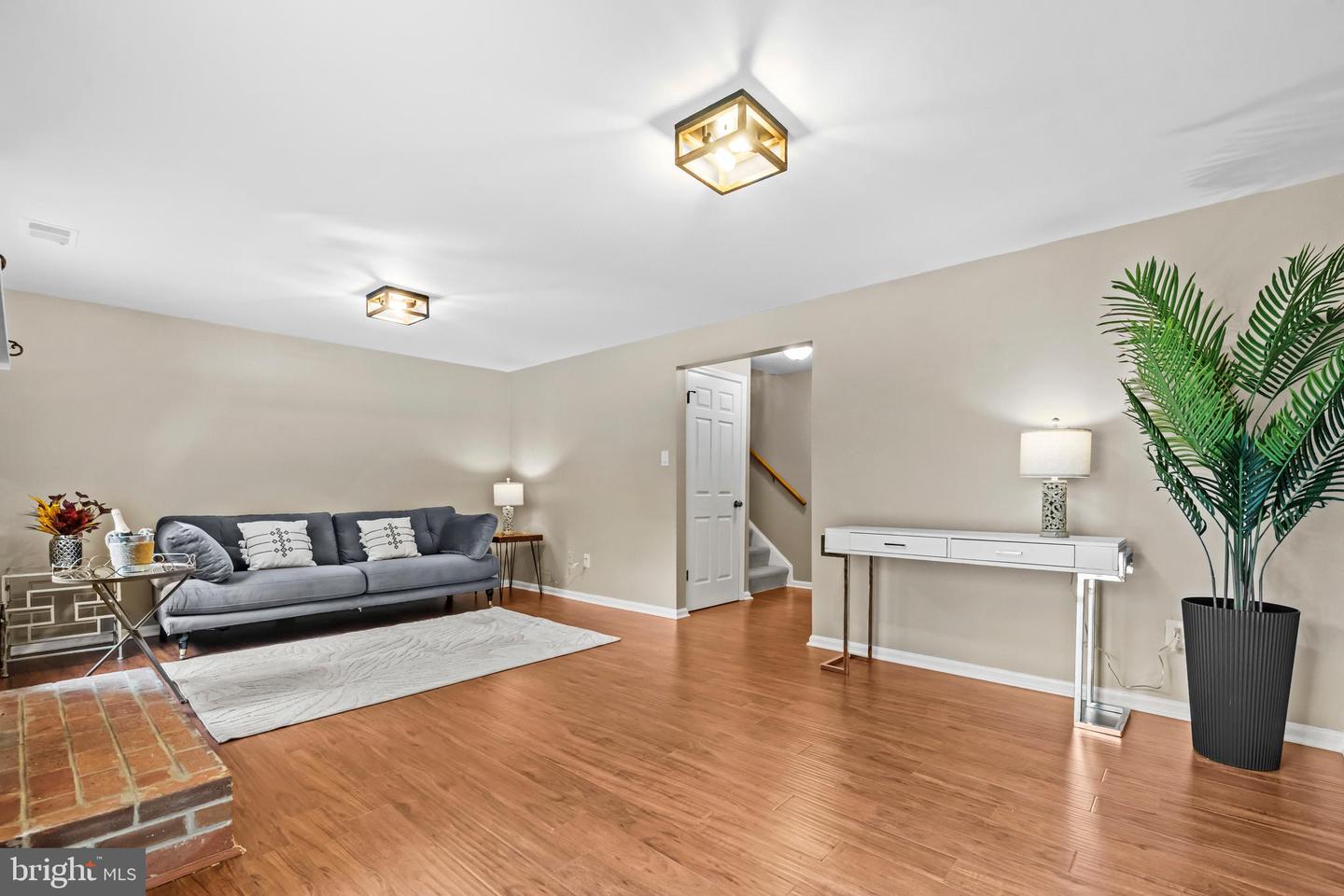 2952 OAKLEIGH LN, OAKTON, Virginia 22124, 3 Bedrooms Bedrooms, 7 Rooms Rooms,3 BathroomsBathrooms,Residential,For sale,2952 OAKLEIGH LN,VAFX2261272 MLS # VAFX2261272