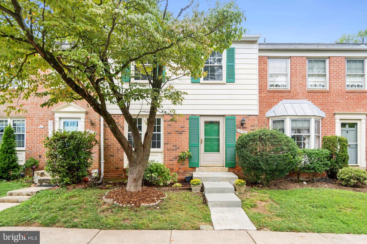 4906 VAN WALBEEK PL, ANNANDALE, Virginia 22003, 3 Bedrooms Bedrooms, ,2 BathroomsBathrooms,Residential,For sale,4906 VAN WALBEEK PL,VAFX2261322 MLS # VAFX2261322