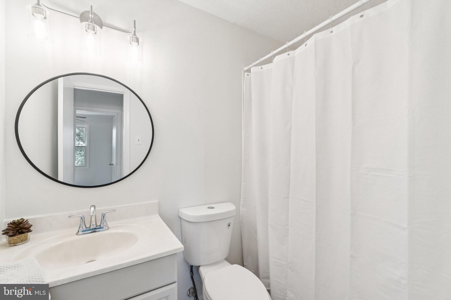 4906 VAN WALBEEK PL, ANNANDALE, Virginia 22003, 3 Bedrooms Bedrooms, ,2 BathroomsBathrooms,Residential,For sale,4906 VAN WALBEEK PL,VAFX2261322 MLS # VAFX2261322