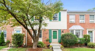 4906 VAN WALBEEK PL, ANNANDALE, Virginia 22003, 3 Bedrooms Bedrooms, ,2 BathroomsBathrooms,Residential,For sale,4906 VAN WALBEEK PL,VAFX2261322 MLS # VAFX2261322
