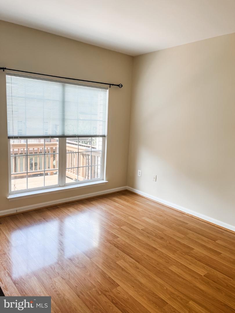 6637 RODERICK LOOP, GAINESVILLE, Virginia 20155, 3 Bedrooms Bedrooms, 12 Rooms Rooms,2 BathroomsBathrooms,Residential,For sale,6637 RODERICK LOOP,VAPW2101568 MLS # VAPW2101568