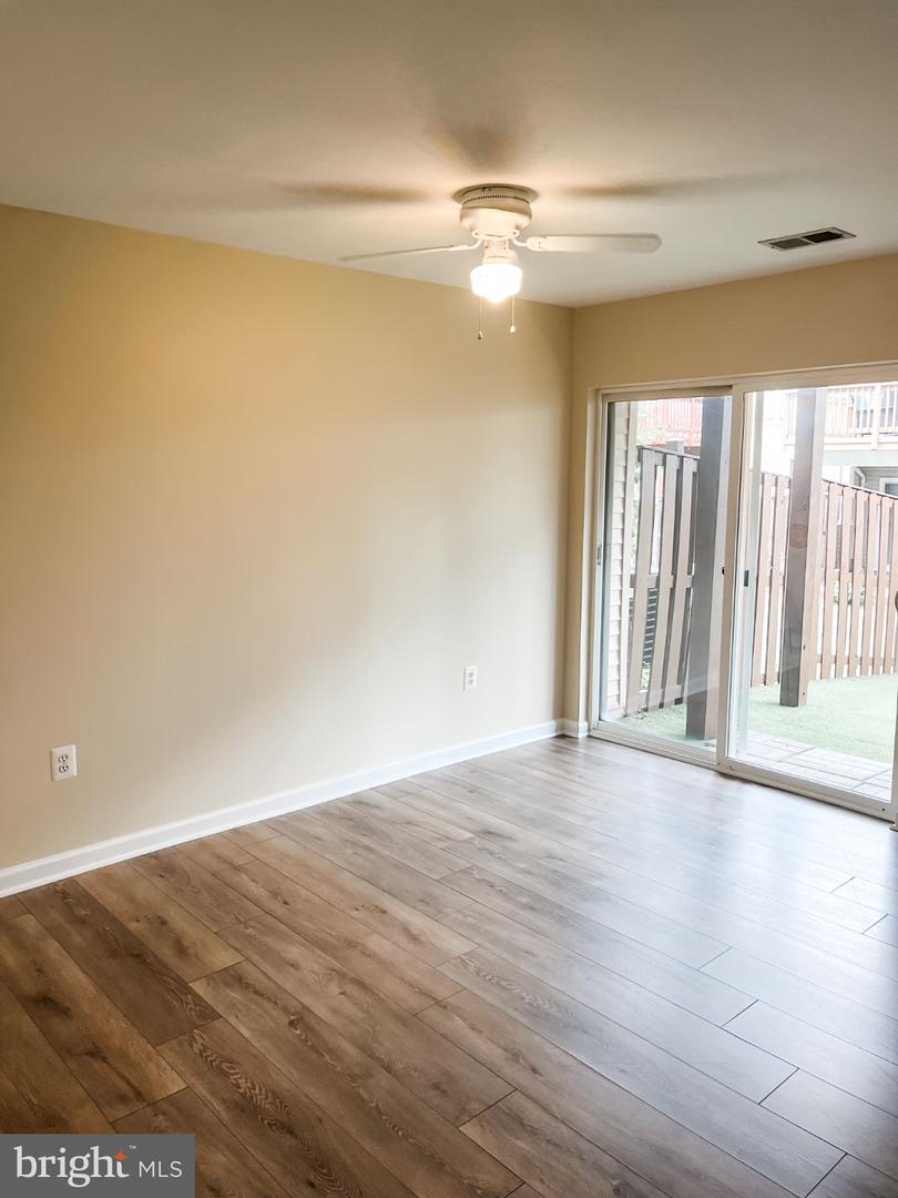 6637 RODERICK LOOP, GAINESVILLE, Virginia 20155, 3 Bedrooms Bedrooms, 12 Rooms Rooms,2 BathroomsBathrooms,Residential,For sale,6637 RODERICK LOOP,VAPW2101568 MLS # VAPW2101568