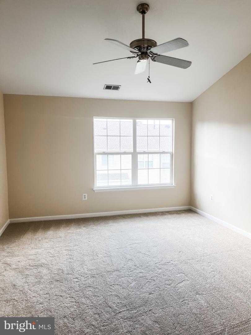 6637 RODERICK LOOP, GAINESVILLE, Virginia 20155, 3 Bedrooms Bedrooms, 12 Rooms Rooms,2 BathroomsBathrooms,Residential,For sale,6637 RODERICK LOOP,VAPW2101568 MLS # VAPW2101568