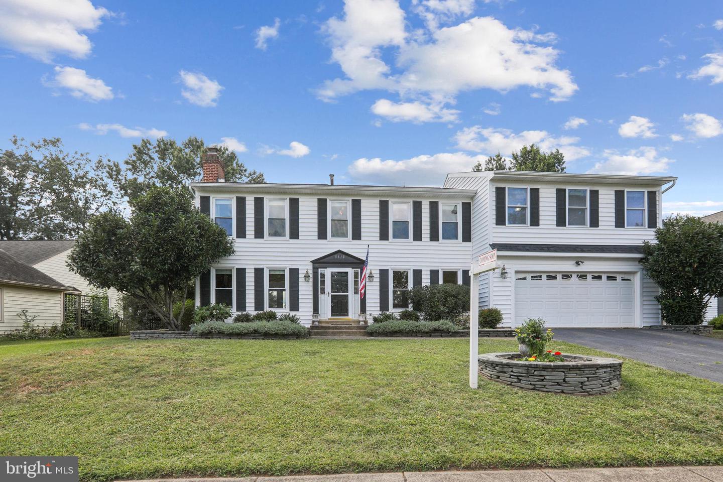 5610 ROWENA DR, CENTREVILLE, Virginia 20120, 5 Bedrooms Bedrooms, ,3 BathroomsBathrooms,Residential,For sale,5610 ROWENA DR,VAFX2262026 MLS # VAFX2262026