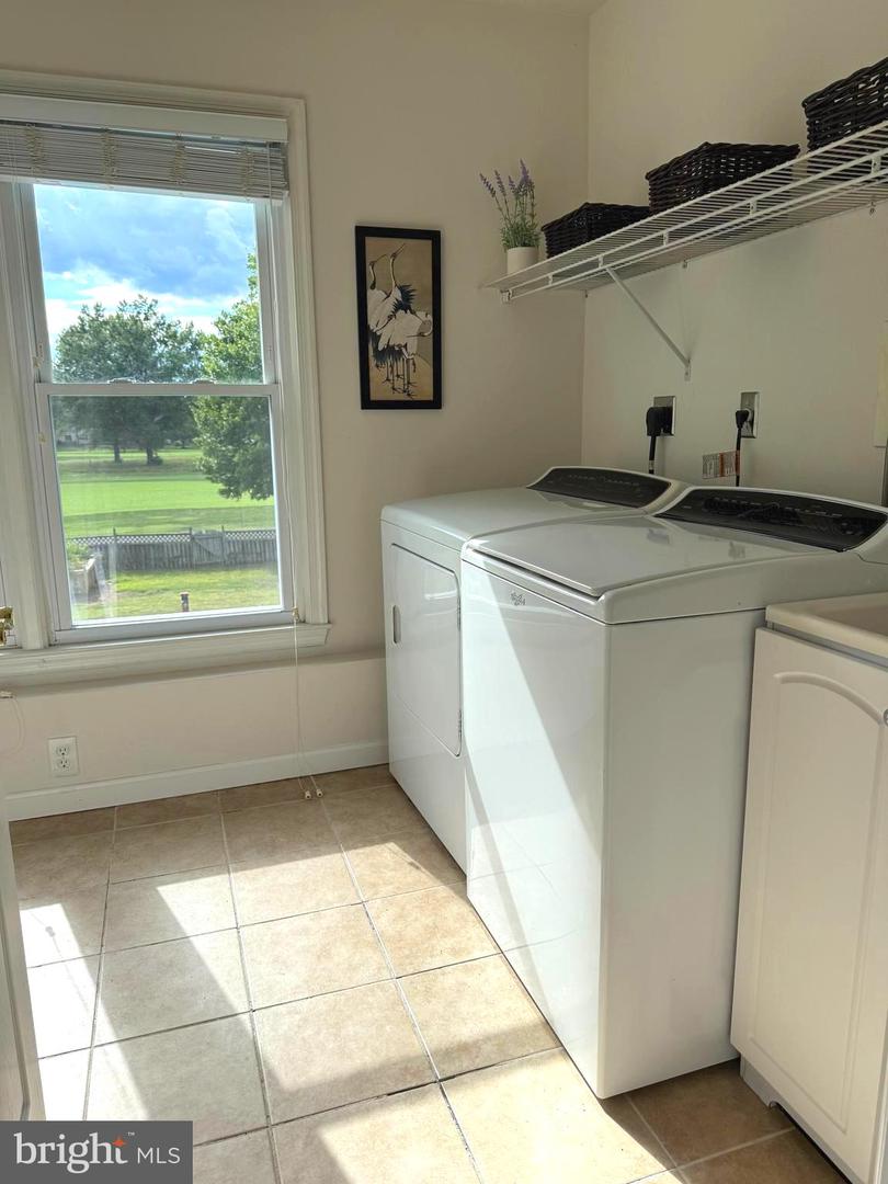 5610 ROWENA DR, CENTREVILLE, Virginia 20120, 5 Bedrooms Bedrooms, ,3 BathroomsBathrooms,Residential,For sale,5610 ROWENA DR,VAFX2262026 MLS # VAFX2262026