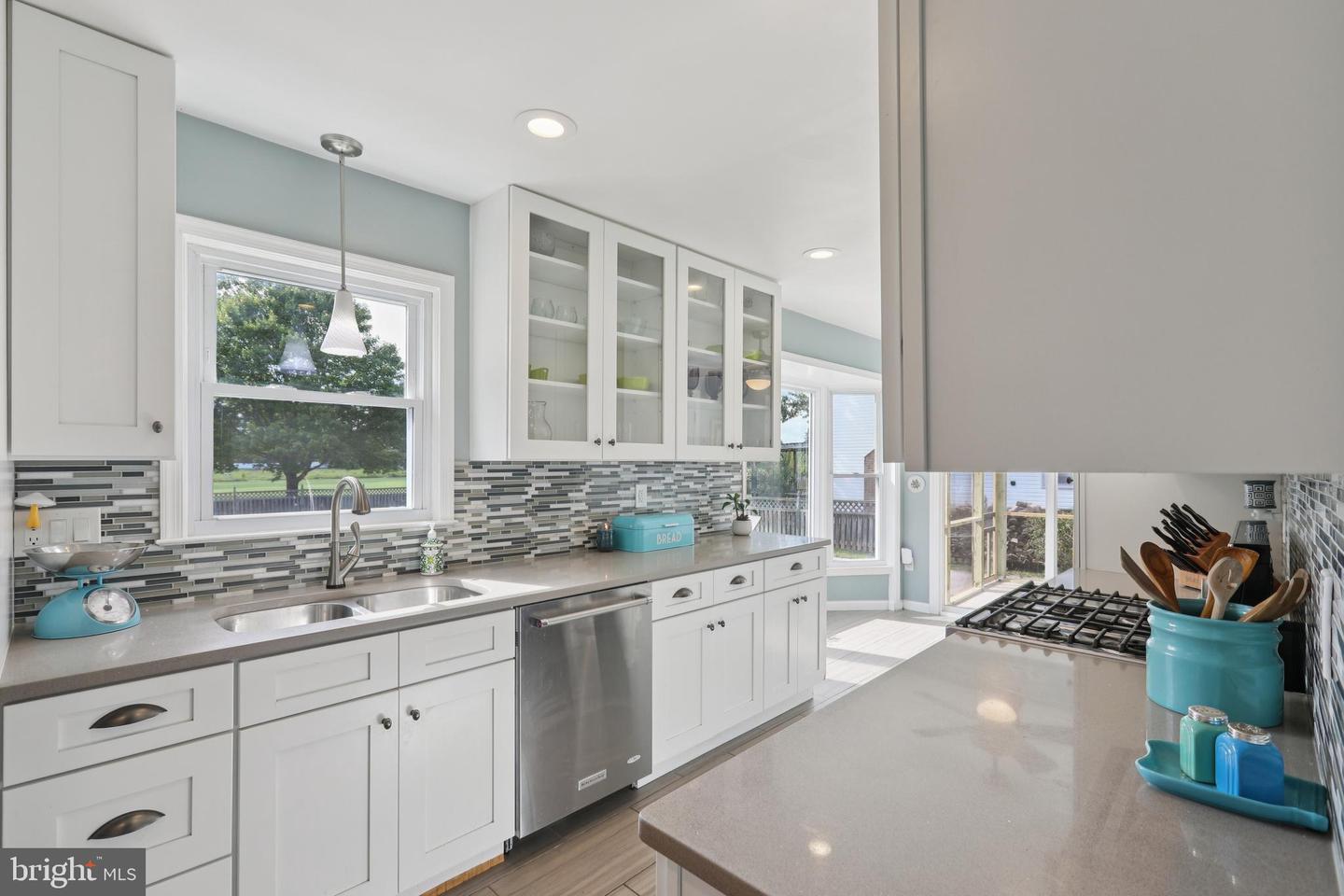 5610 ROWENA DR, CENTREVILLE, Virginia 20120, 5 Bedrooms Bedrooms, ,3 BathroomsBathrooms,Residential,For sale,5610 ROWENA DR,VAFX2262026 MLS # VAFX2262026