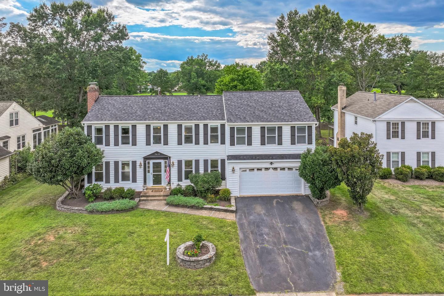 5610 ROWENA DR, CENTREVILLE, Virginia 20120, 5 Bedrooms Bedrooms, ,3 BathroomsBathrooms,Residential,For sale,5610 ROWENA DR,VAFX2262026 MLS # VAFX2262026