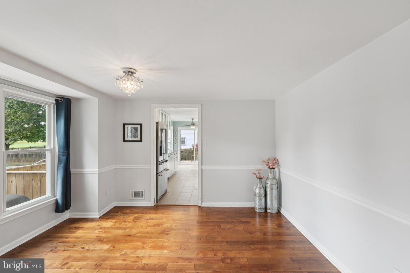 5610 ROWENA DR, CENTREVILLE, Virginia 20120, 5 Bedrooms Bedrooms, ,3 BathroomsBathrooms,Residential,For sale,5610 ROWENA DR,VAFX2262026 MLS # VAFX2262026