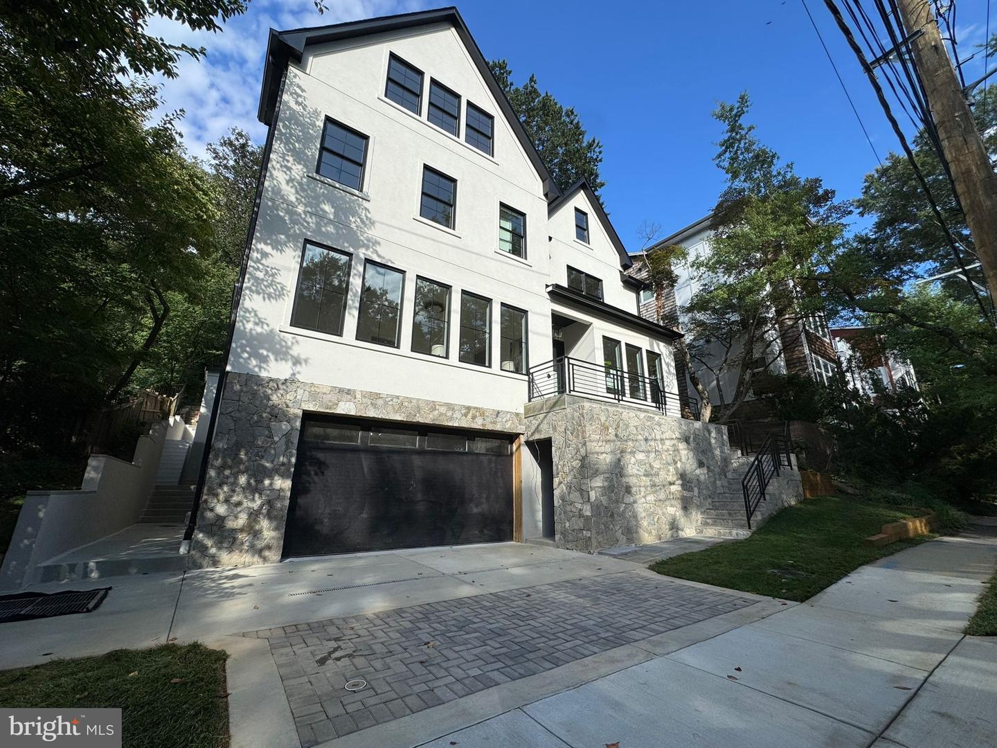 5631 MACARTHUR BLVD NW, WASHINGTON, District Of Columbia 20016, 6 Bedrooms Bedrooms, ,6 BathroomsBathrooms,Residential,For sale,5631 MACARTHUR BLVD NW,DCDC2215732 MLS # DCDC2215732
