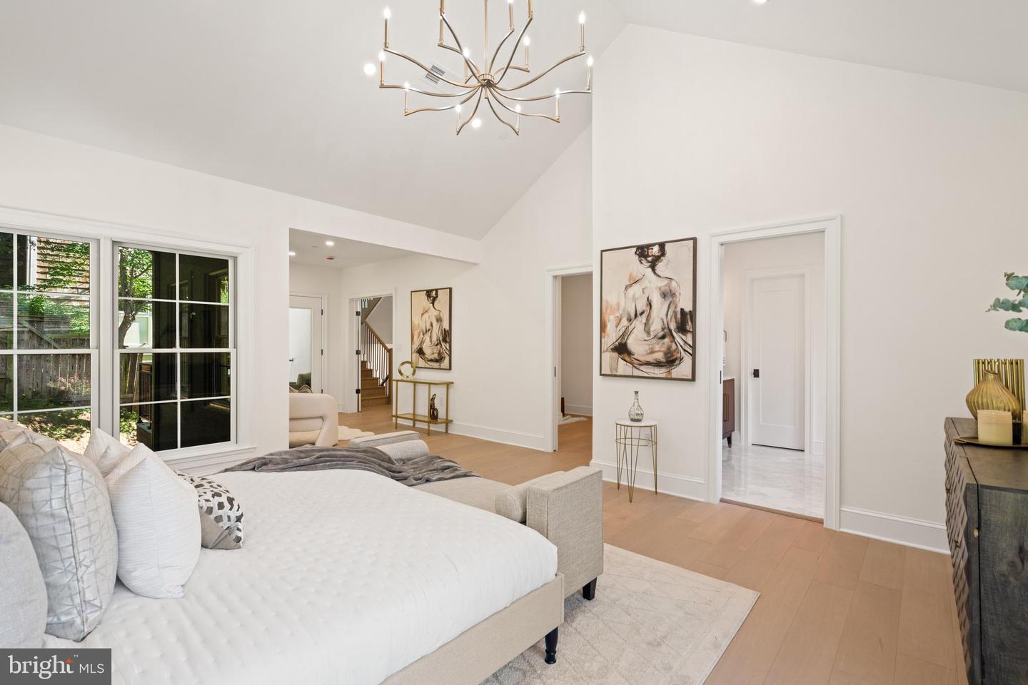 5631 MACARTHUR BLVD NW, WASHINGTON, District Of Columbia 20016, 6 Bedrooms Bedrooms, ,6 BathroomsBathrooms,Residential,For sale,5631 MACARTHUR BLVD NW,DCDC2215732 MLS # DCDC2215732