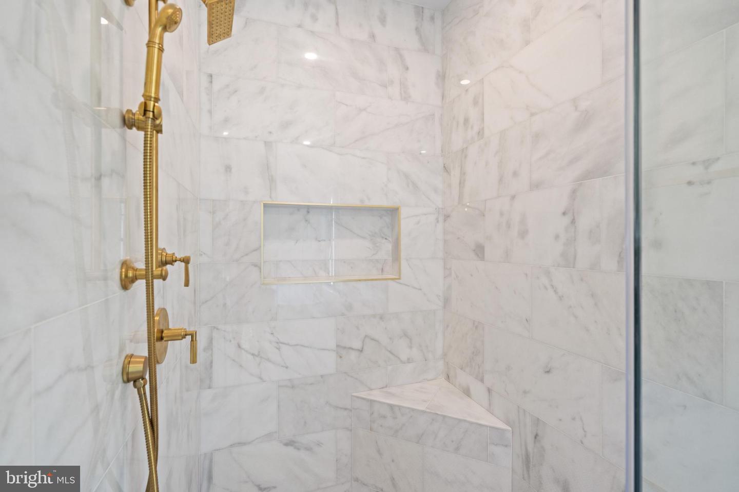5631 MACARTHUR BLVD NW, WASHINGTON, District Of Columbia 20016, 6 Bedrooms Bedrooms, ,6 BathroomsBathrooms,Residential,For sale,5631 MACARTHUR BLVD NW,DCDC2215732 MLS # DCDC2215732