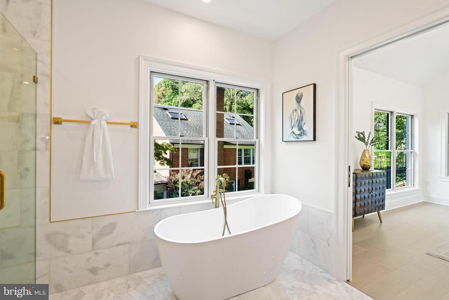5631 MACARTHUR BLVD NW, WASHINGTON, District Of Columbia 20016, 6 Bedrooms Bedrooms, ,6 BathroomsBathrooms,Residential,For sale,5631 MACARTHUR BLVD NW,DCDC2215732 MLS # DCDC2215732