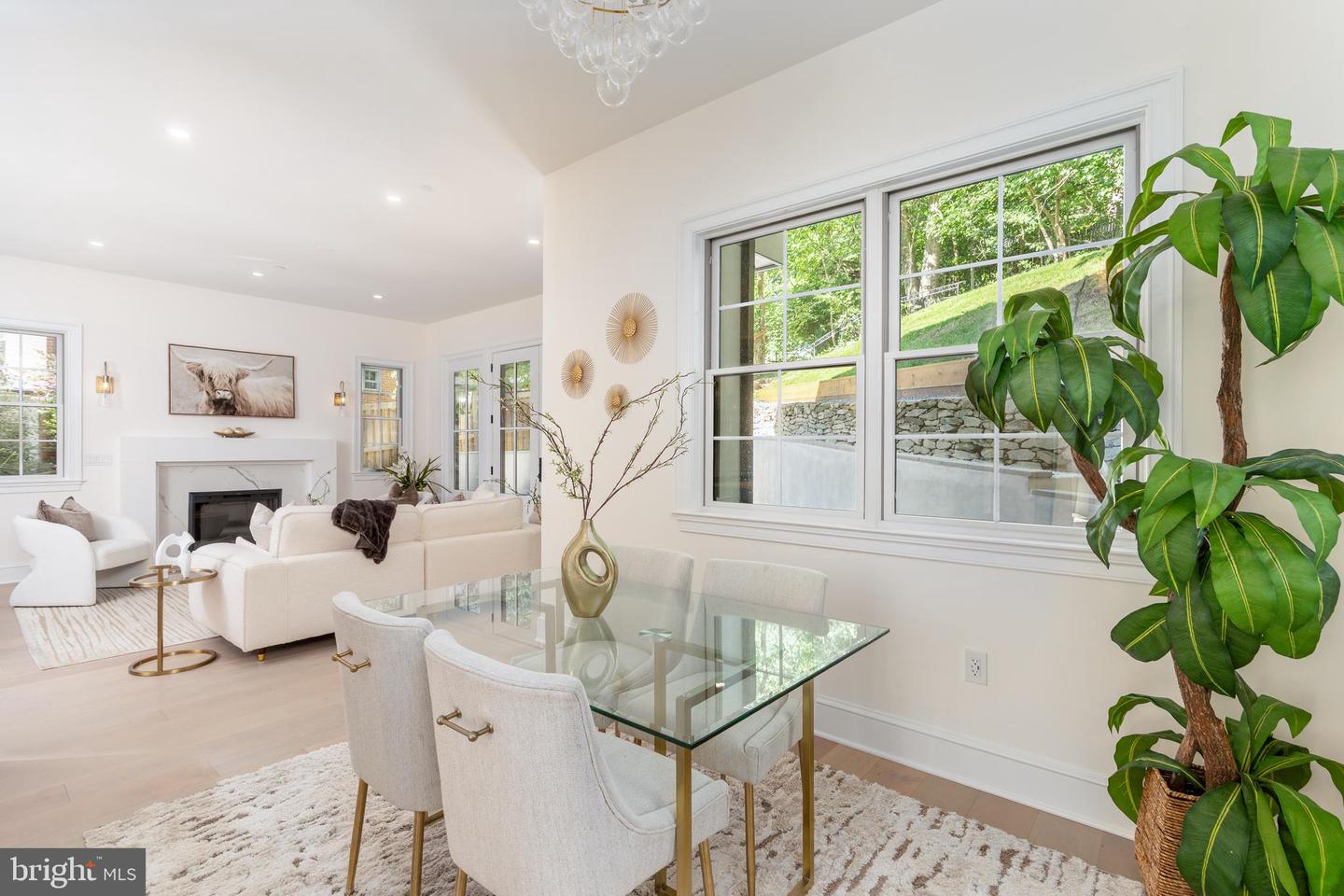5631 MACARTHUR BLVD NW, WASHINGTON, District Of Columbia 20016, 6 Bedrooms Bedrooms, ,6 BathroomsBathrooms,Residential,For sale,5631 MACARTHUR BLVD NW,DCDC2215732 MLS # DCDC2215732
