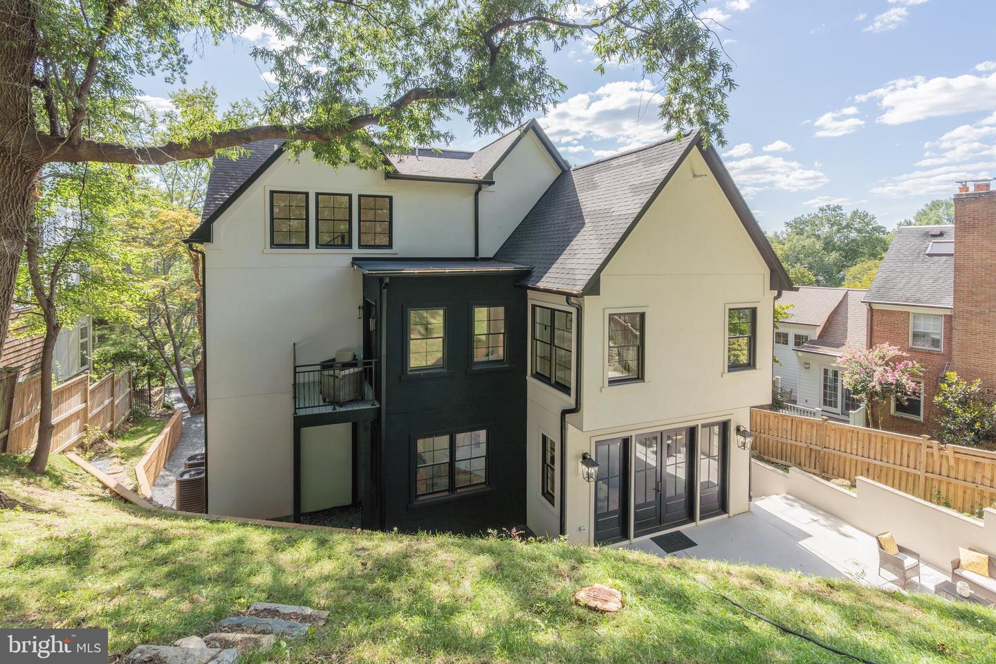 5631 MACARTHUR BLVD NW, WASHINGTON, District Of Columbia 20016, 6 Bedrooms Bedrooms, ,6 BathroomsBathrooms,Residential,For sale,5631 MACARTHUR BLVD NW,DCDC2215732 MLS # DCDC2215732