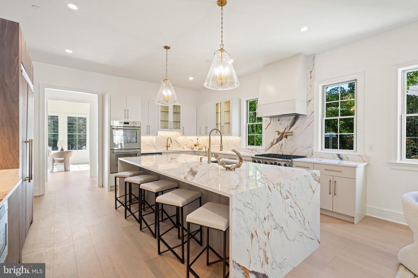 5631 MACARTHUR BLVD NW, WASHINGTON, District Of Columbia 20016, 6 Bedrooms Bedrooms, ,6 BathroomsBathrooms,Residential,For sale,5631 MACARTHUR BLVD NW,DCDC2215732 MLS # DCDC2215732