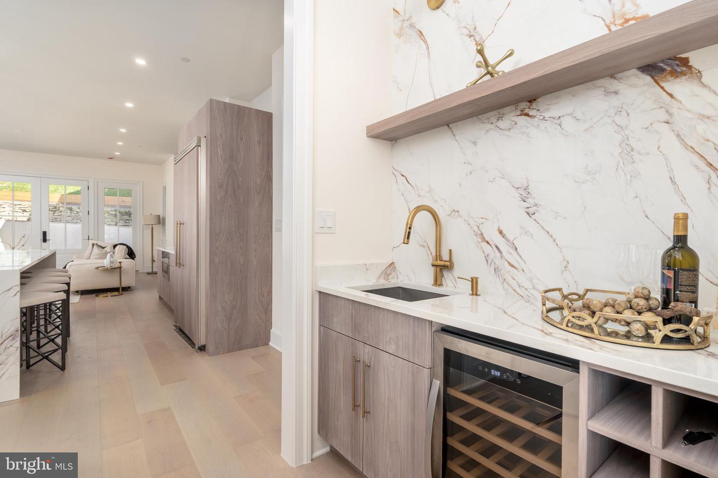 5631 MACARTHUR BLVD NW, WASHINGTON, District Of Columbia 20016, 6 Bedrooms Bedrooms, ,6 BathroomsBathrooms,Residential,For sale,5631 MACARTHUR BLVD NW,DCDC2215732 MLS # DCDC2215732