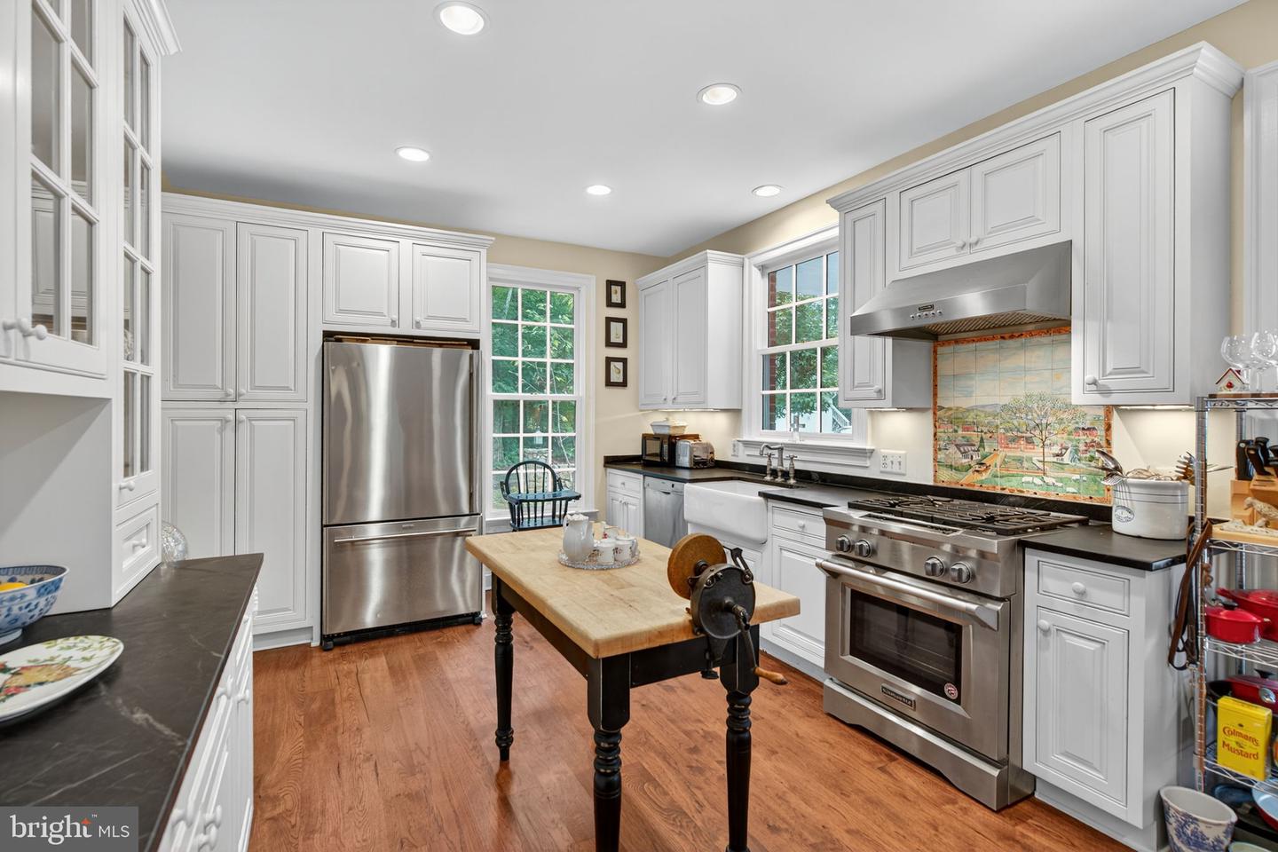 11136 ORLEAN VISTA DR, MARSHALL, Virginia 20115, 3 Bedrooms Bedrooms, ,3 BathroomsBathrooms,Residential,For sale,11136 ORLEAN VISTA DR,VAFQ2017972 MLS # VAFQ2017972