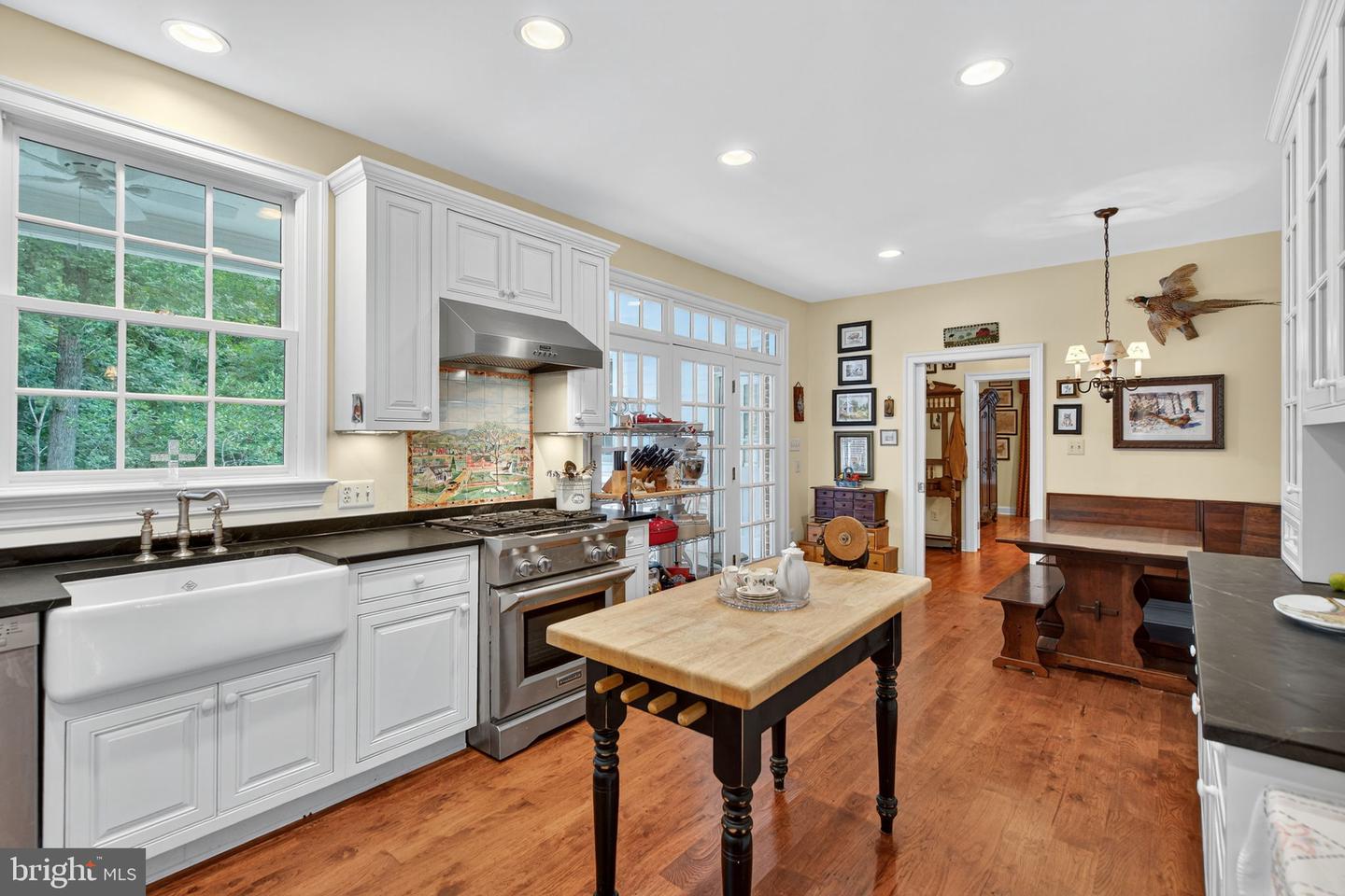 11136 ORLEAN VISTA DR, MARSHALL, Virginia 20115, 3 Bedrooms Bedrooms, ,3 BathroomsBathrooms,Residential,For sale,11136 ORLEAN VISTA DR,VAFQ2017972 MLS # VAFQ2017972