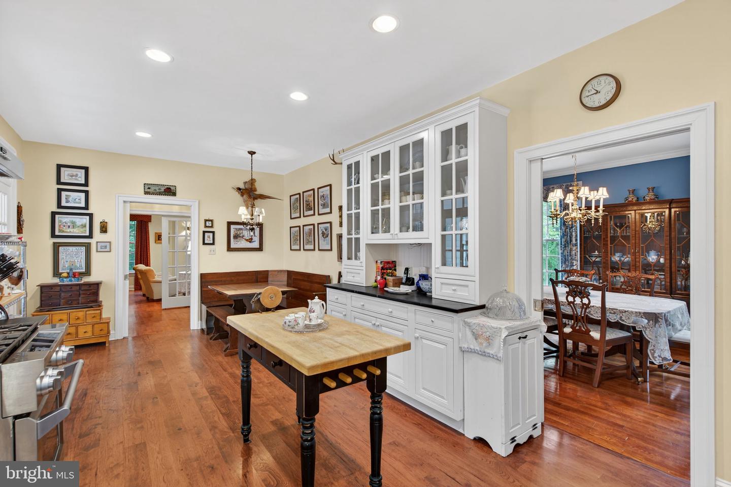 11136 ORLEAN VISTA DR, MARSHALL, Virginia 20115, 3 Bedrooms Bedrooms, ,3 BathroomsBathrooms,Residential,For sale,11136 ORLEAN VISTA DR,VAFQ2017972 MLS # VAFQ2017972