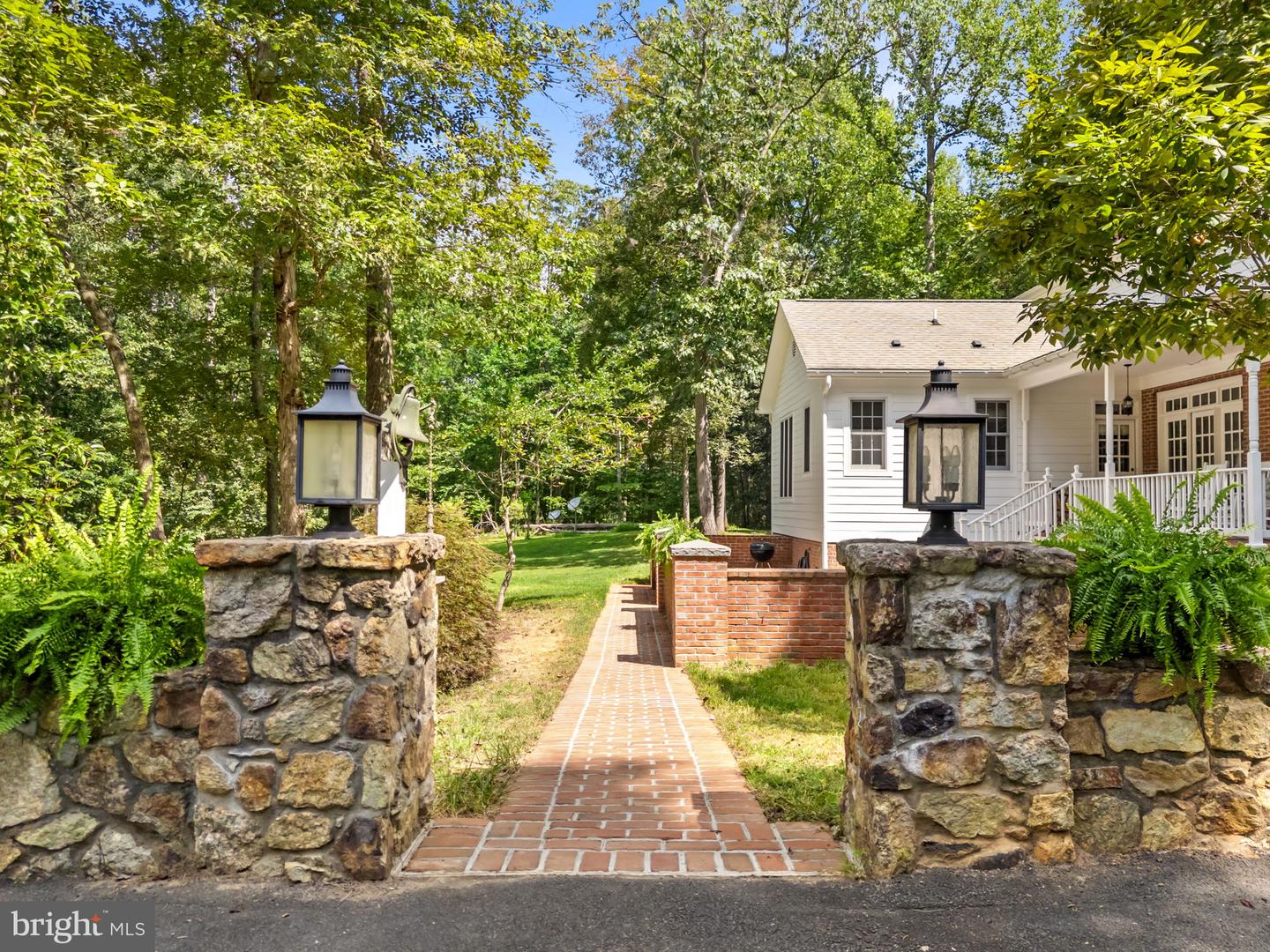 11136 ORLEAN VISTA DR, MARSHALL, Virginia 20115, 3 Bedrooms Bedrooms, ,3 BathroomsBathrooms,Residential,For sale,11136 ORLEAN VISTA DR,VAFQ2017972 MLS # VAFQ2017972